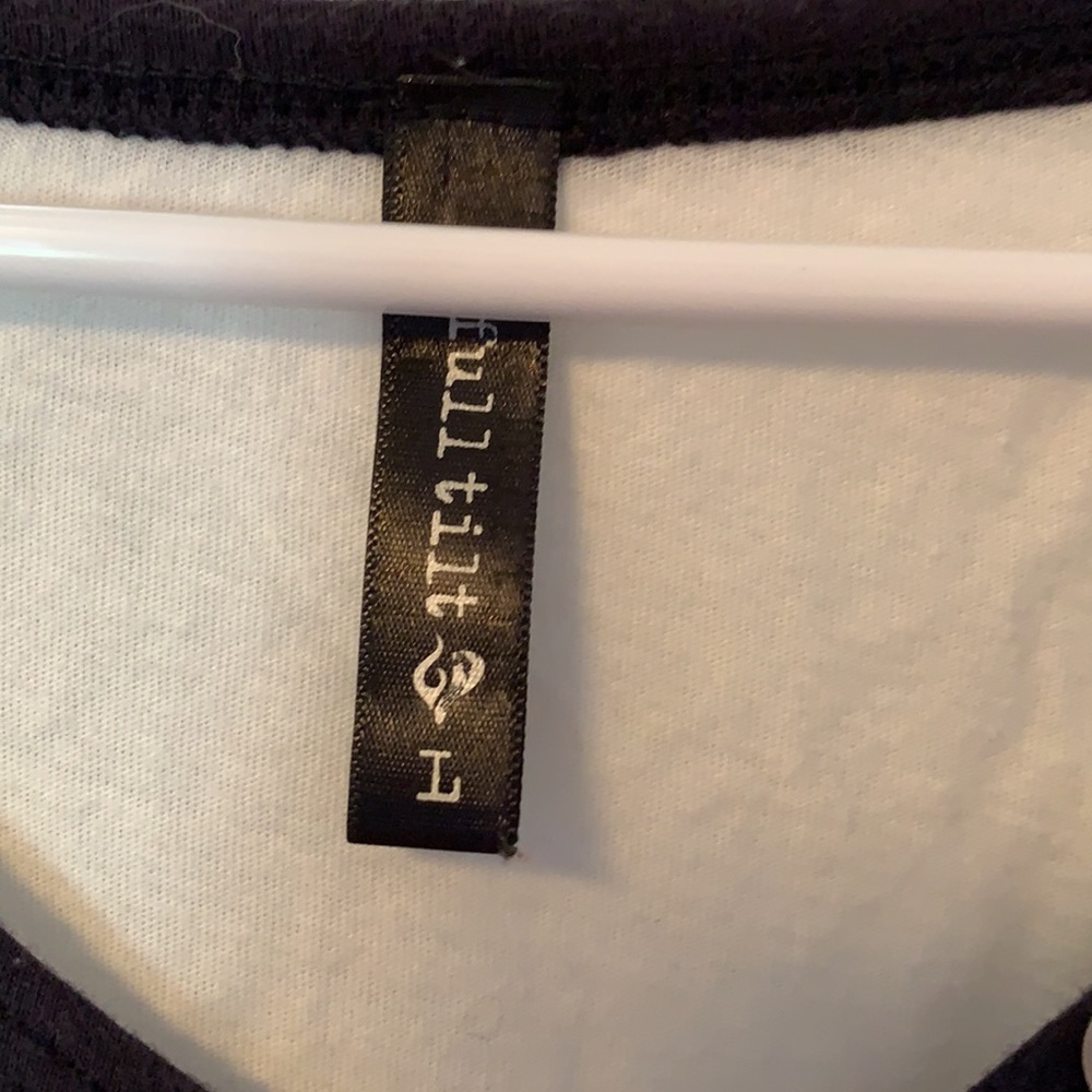 Top - Picture 3 of 3